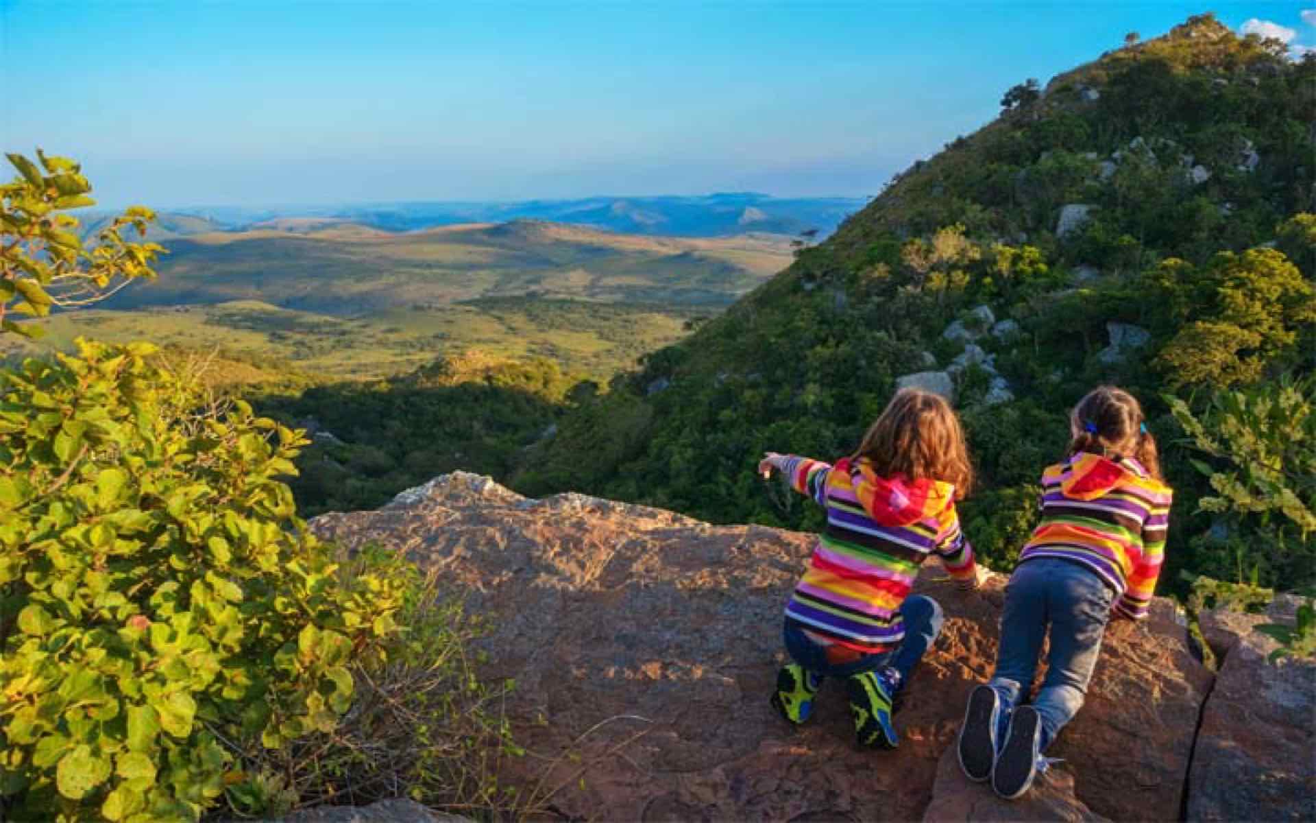 kids looking out over a mountain south africa