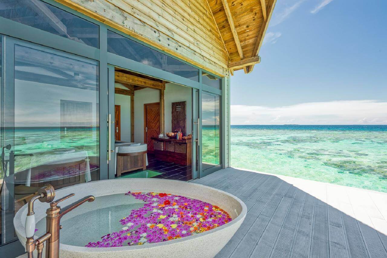 Outdoor romantic bath in Movenpick Maldives